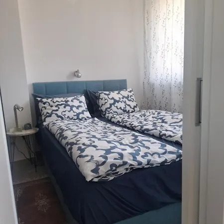 U Zemunu Zemun